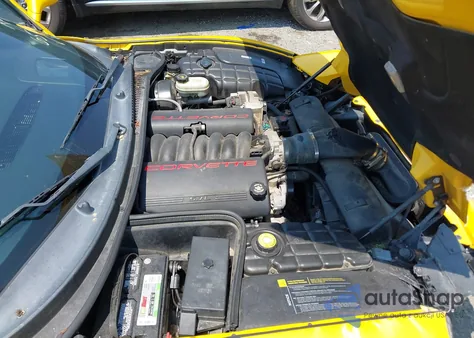 2000 Chevrolet Corvette z USA, uszkodzony, nr VIN 1G1YY32G8Y5106565